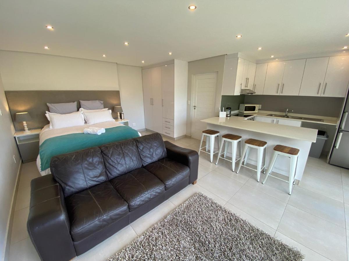 Luxury Self Catering In Eco Estate Apartment *