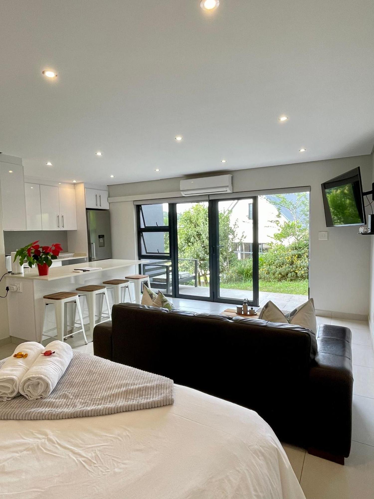 Apartment Luxury Self Catering In Eco Estate *
